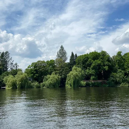 Semesterbostad Domky Pod Golfem Slapy (Prague-West)